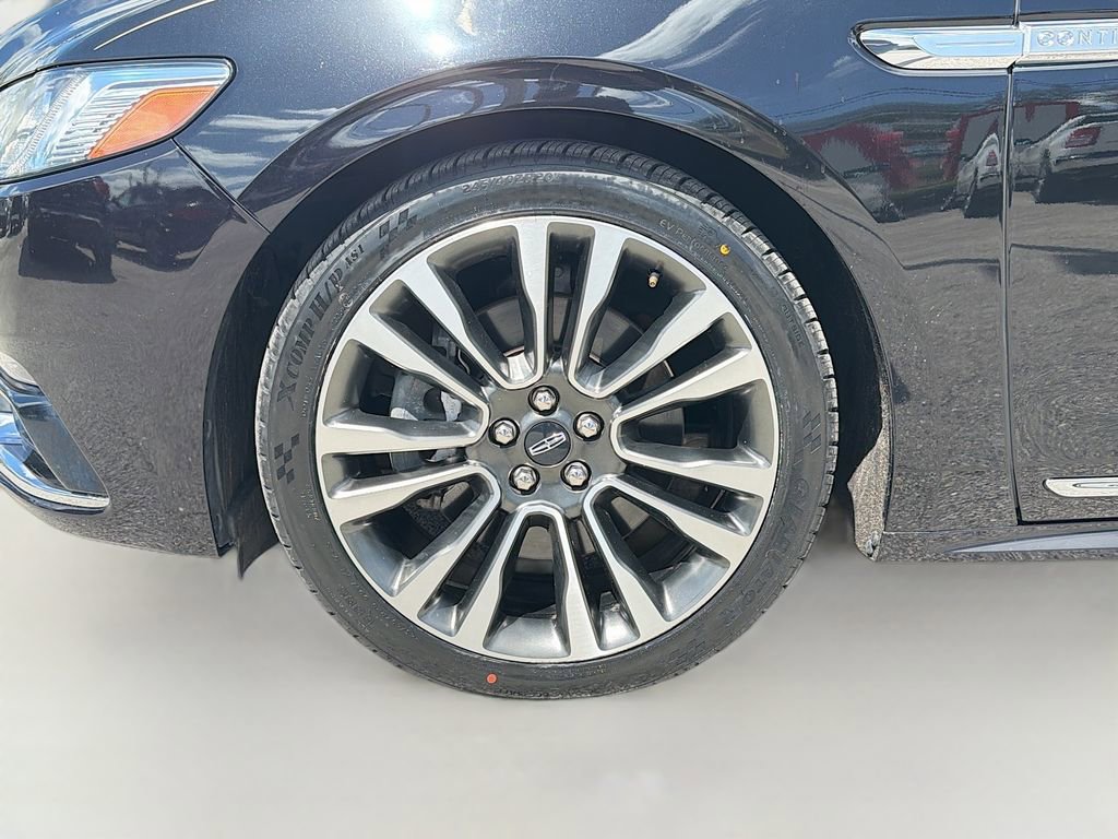Used 2020 Lincoln Continental w/ Premium Package image 34