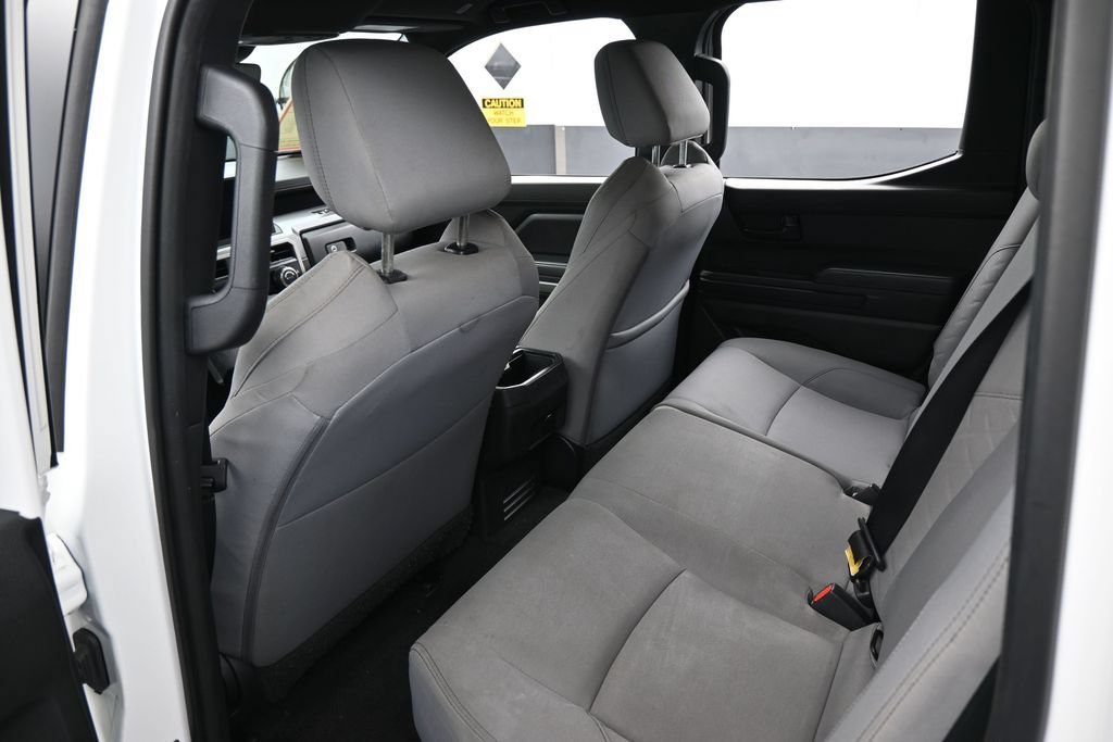 Used 2024 Toyota Tacoma SR5 RWD image 39