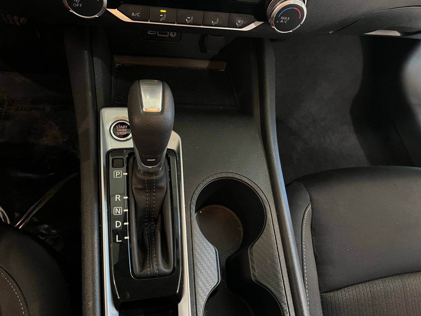 Used 2025 Nissan Altima 2.5 SV image 40