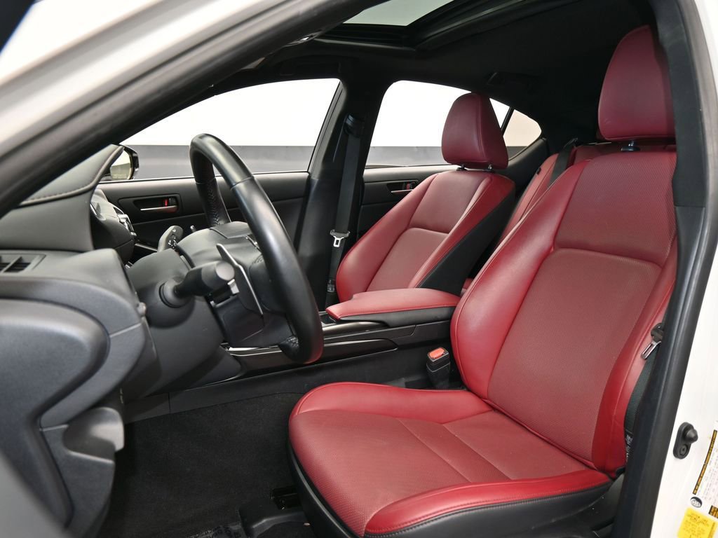 Used 2024 Lexus IS 300 w/ Comfort Package RWD image 10