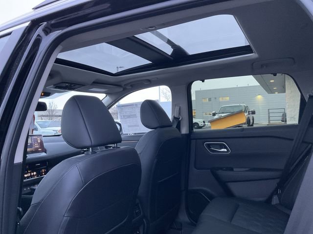 New 2026 Nissan Rogue Platinum w/ Platinum Premium Package image 25