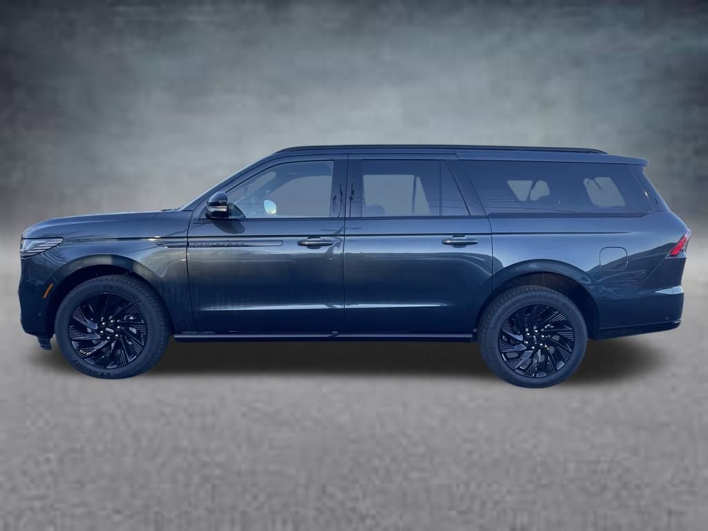 New 2025 Lincoln Navigator L Reserve w/ Jet Appearance Package video 2