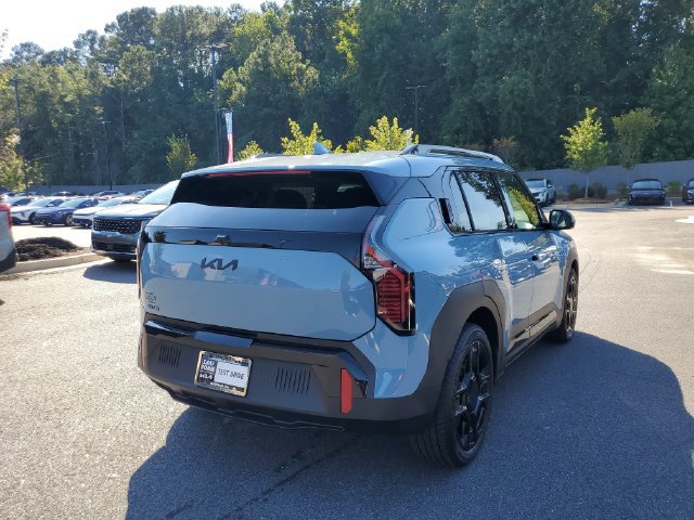 New 2027 Kia EV3 Wind FWD image 7