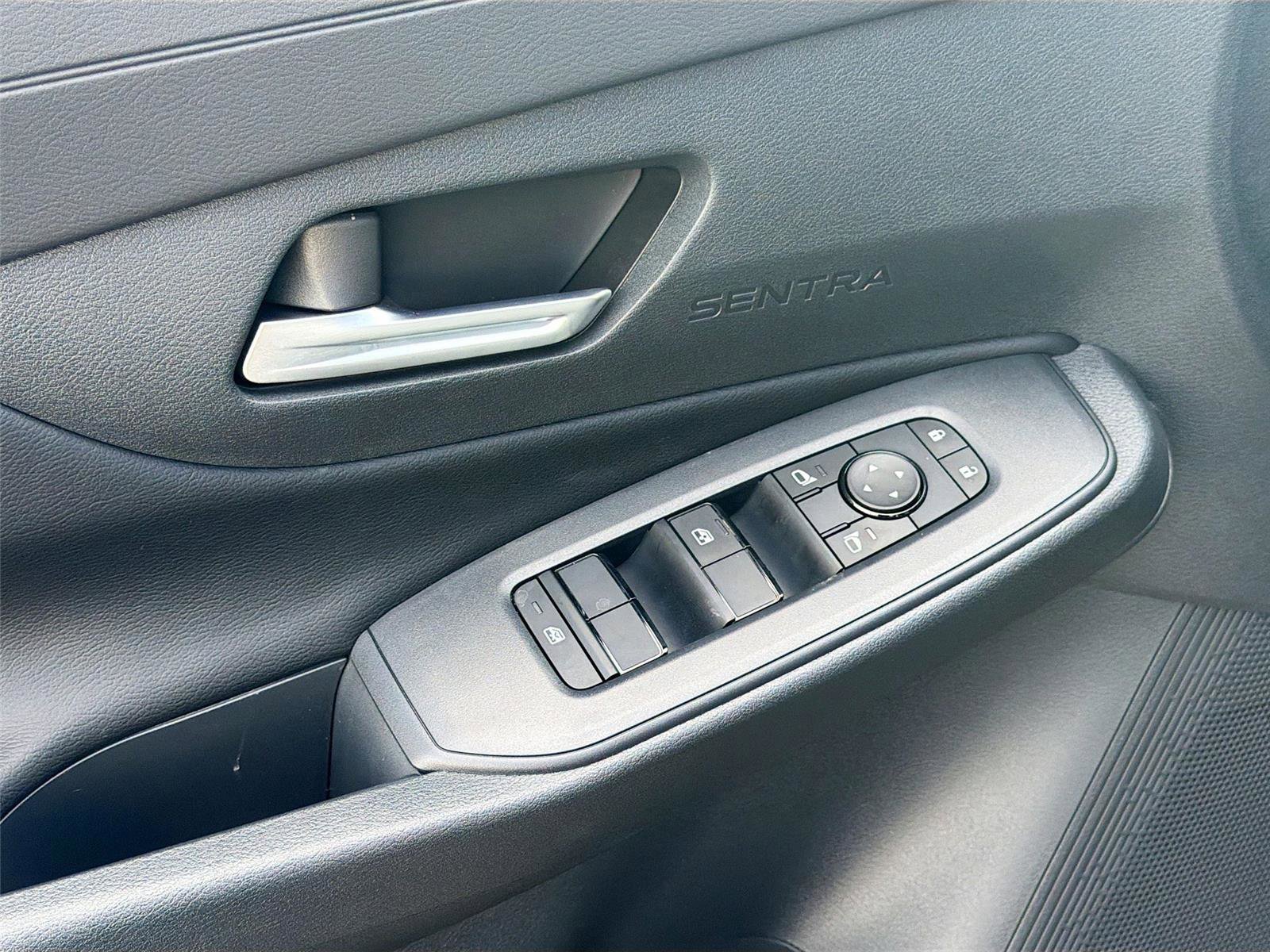 New 2026 Nissan Sentra SV w/ SV Convenience Package FWD image 17