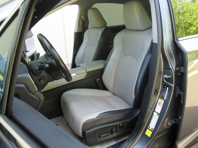 Used 2017 Lexus RX 350 AWD w/ Premium Package image 17