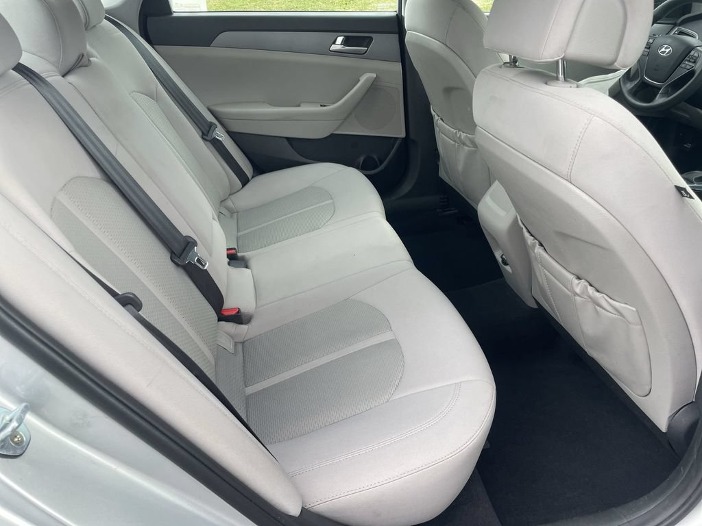 Used 2017 Hyundai Sonata SE FWD image 21