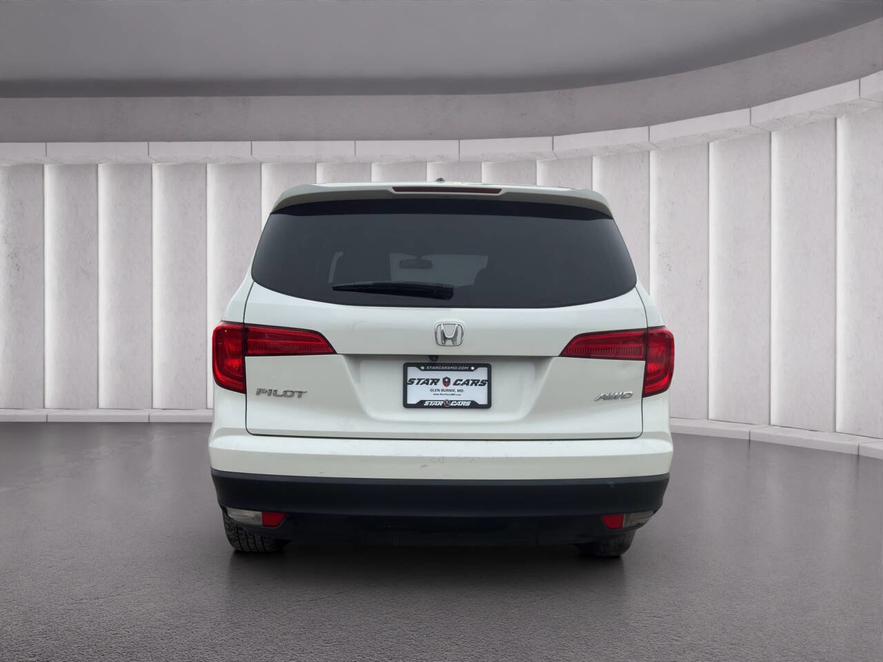 Used 2017 Honda Pilot EX-L image 4