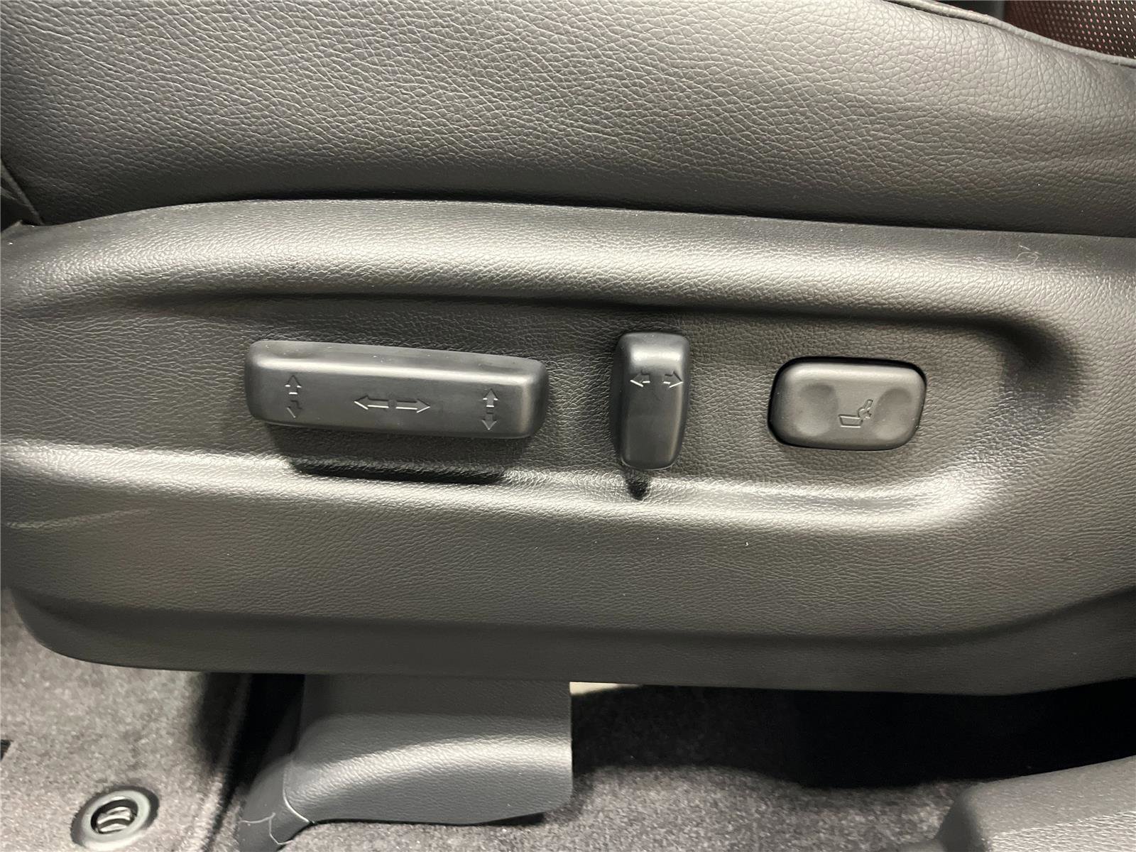 New 2025 Honda Ridgeline Black Edition image 10