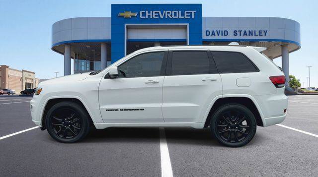 Used 2022 Jeep Grand Cherokee Laredo X RWD image 5