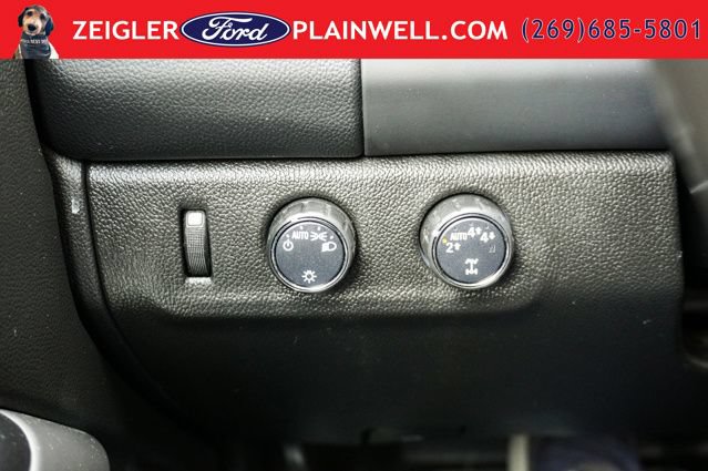 Used 2022 Chevrolet Colorado LT w/ Fleet Safety Package RWD image 24
