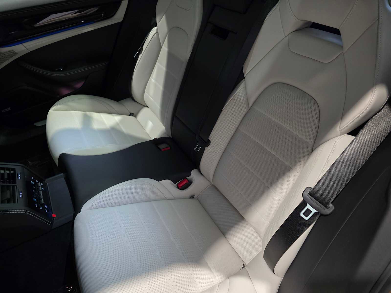 New 2026 Porsche Panamera 4 image 22