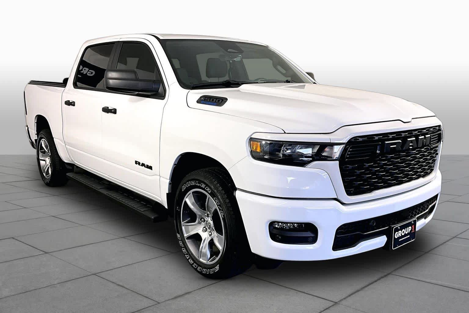 Used 2025 RAM 1500 Tradesman RWD image 3