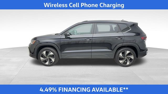 Used 2025 Volkswagen Taos SE image 7