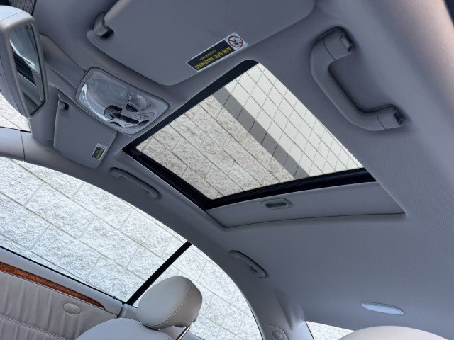 Used 2005 Mercedes-Benz CLK 500 Coupe image 31