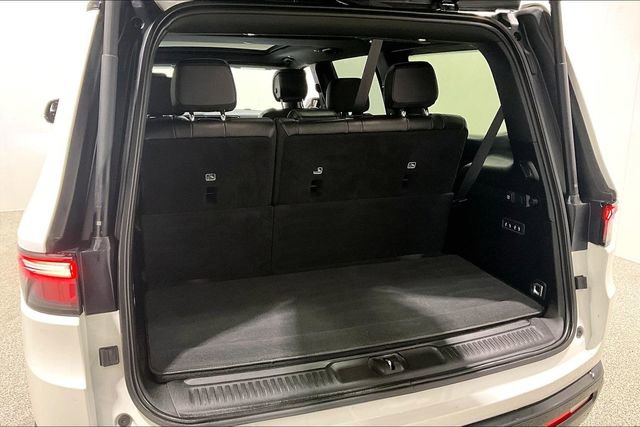 Used 2024 Jeep Wagoneer Series II image 40