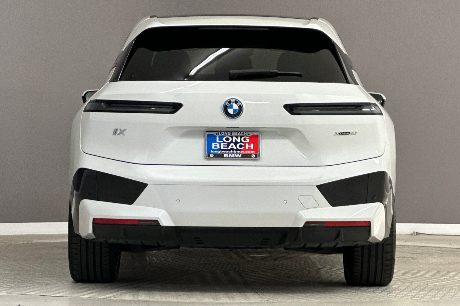 Certified 2024 BMW iX xDrive50 w/ Sport Package AWD/4WD image 9