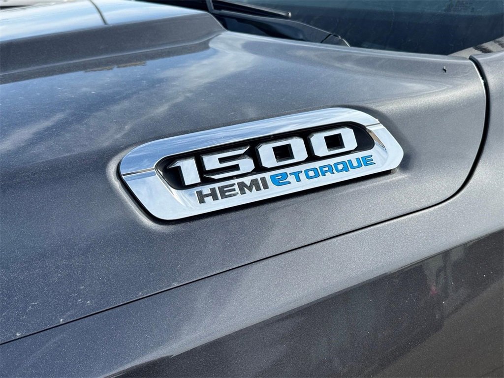 Used 2024 RAM 1500 Laramie image 8