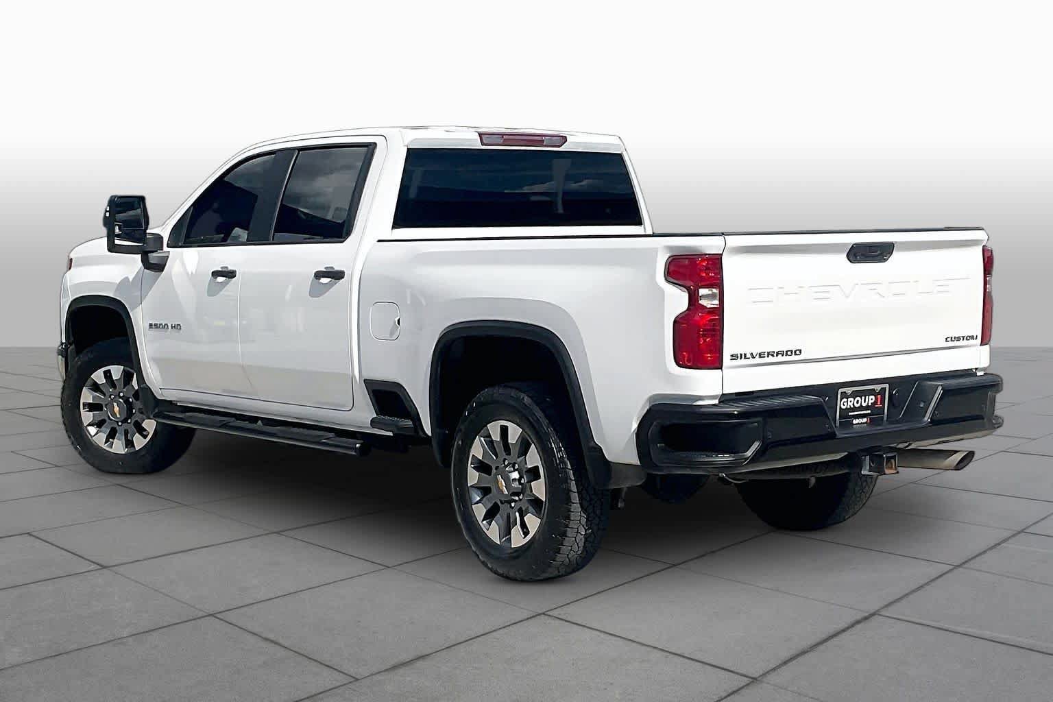 Used 2024 Chevrolet Silverado 2500 Custom w/ Custom Value Package AWD/4WD image 12