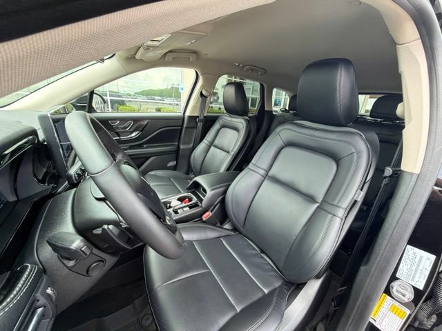 Used 2023 Lincoln Corsair AWD w/ Equipment Group 101A image 12