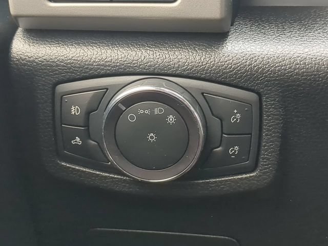 Used 2019 Ford F150 Lariat w/ Equipment Group 502A Luxury AWD/4WD image 26