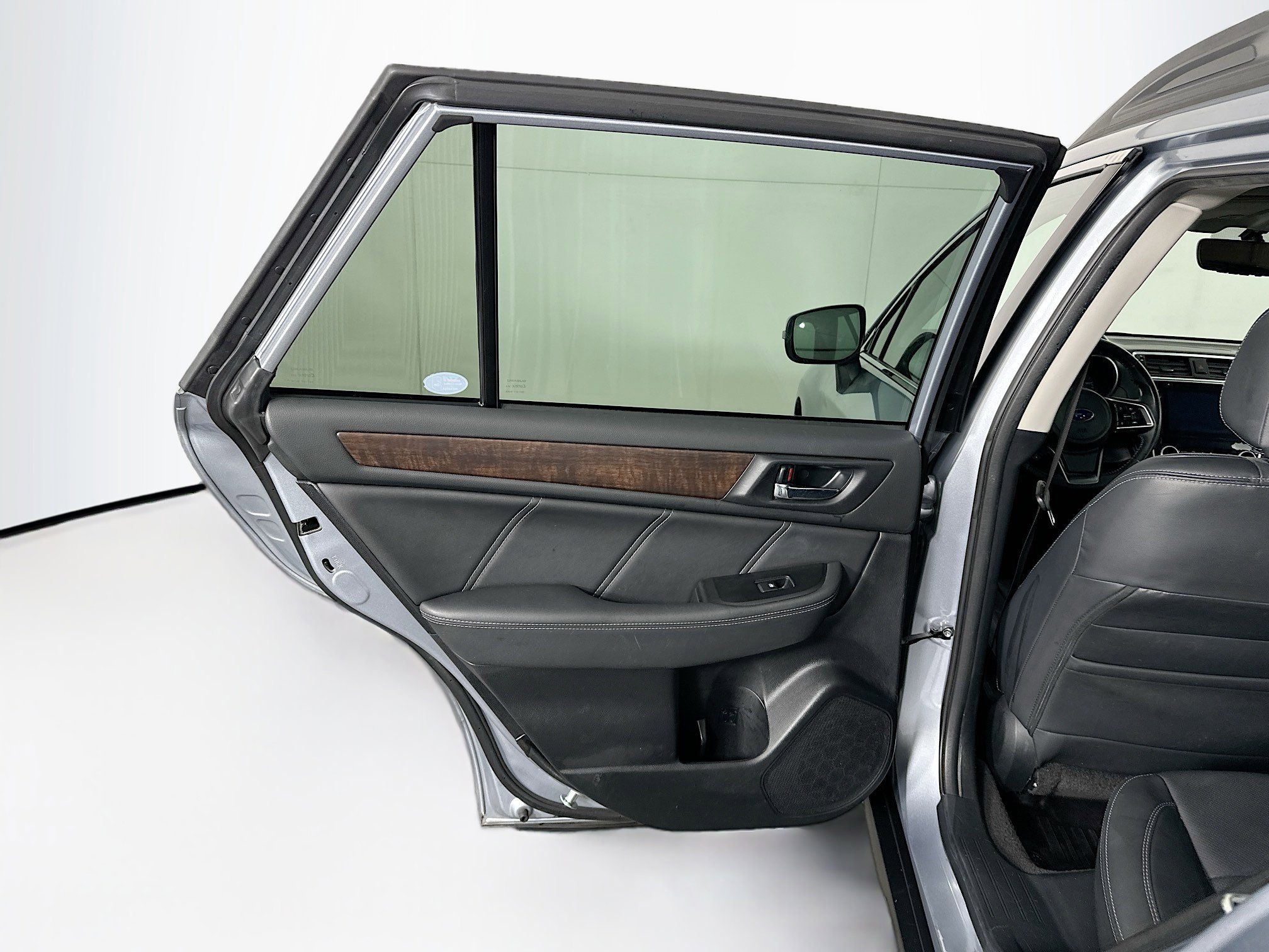 Used 2018 Subaru Outback 2.5i Limited image 25