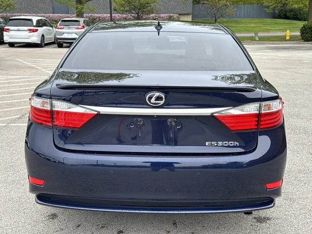 Used 2015 Lexus ES 300h w/ Navigation System Package FWD image 6