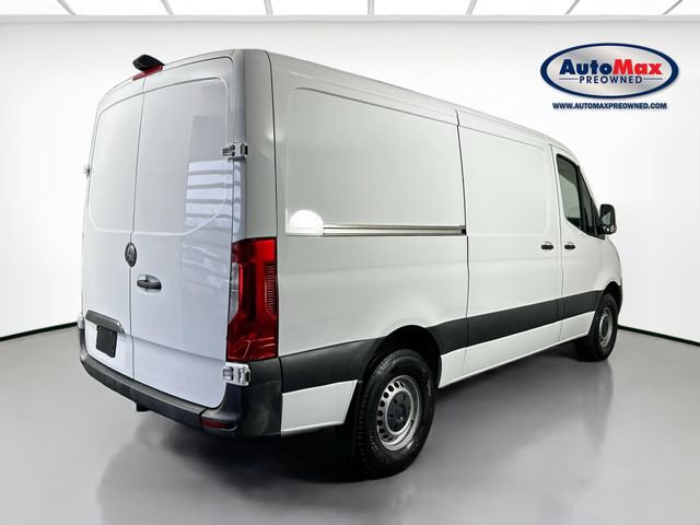 Used 2022 Mercedes-Benz Sprinter 1500 image 2