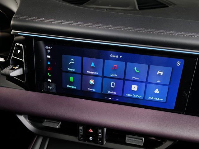 New 2025 Porsche Macan 4 Electric image 19