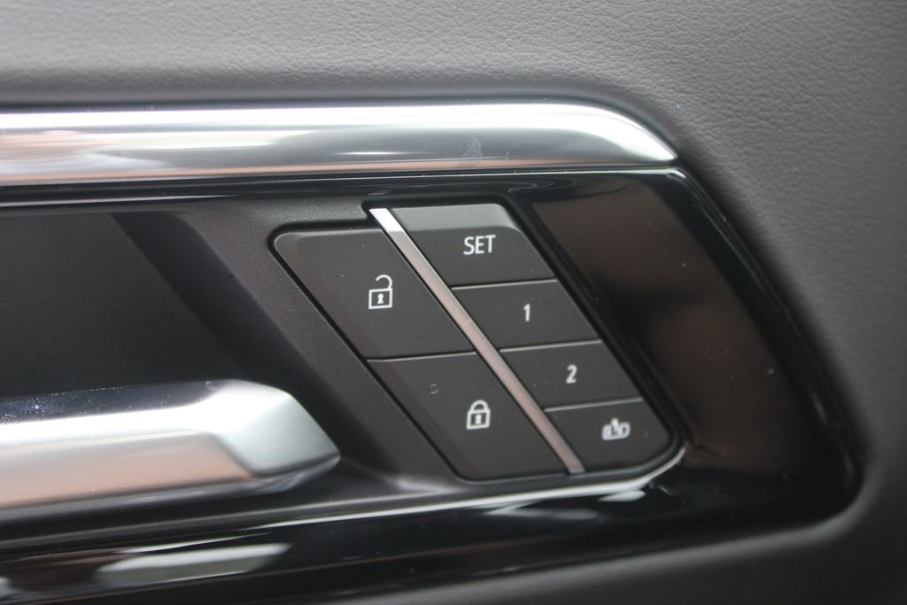 New 2026 Chevrolet Tahoe High Country AWD/4WD image 45