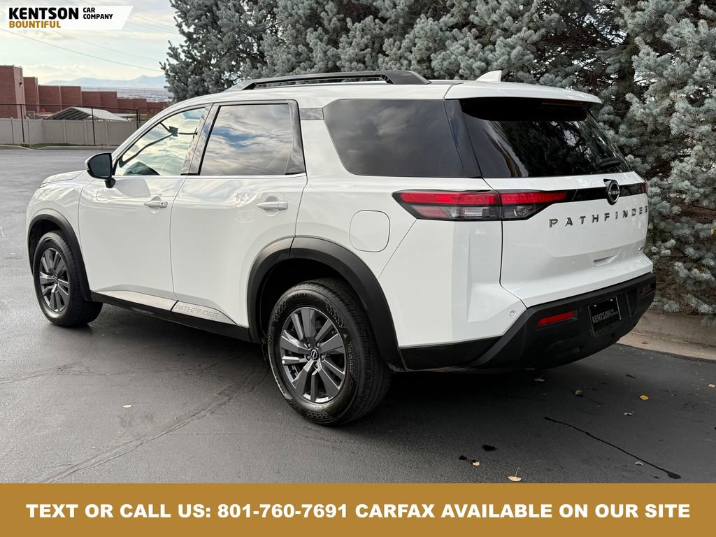 Used 2025 Nissan Pathfinder SV image 6