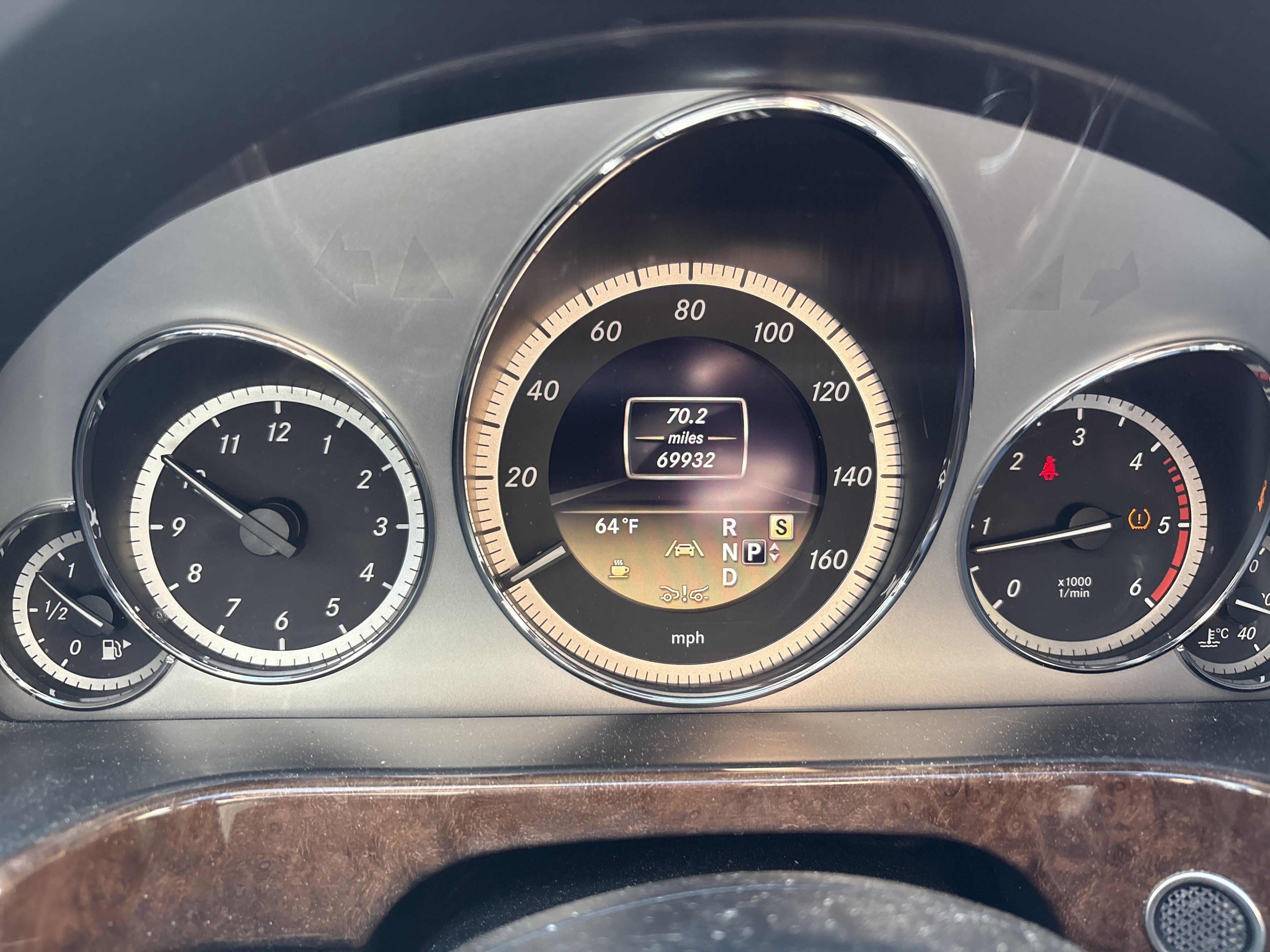 Used 2011 Mercedes-Benz E 350 BlueTEC Sedan image 21