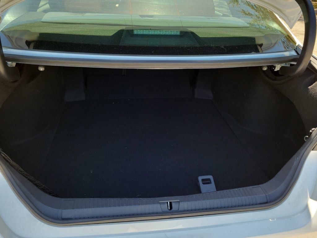 Used 2020 Toyota Avalon Limited image 14