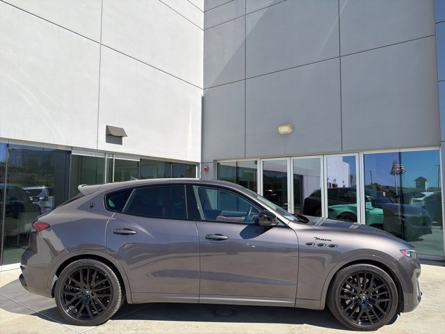 Certified 2022 Maserati Levante Modena image 9