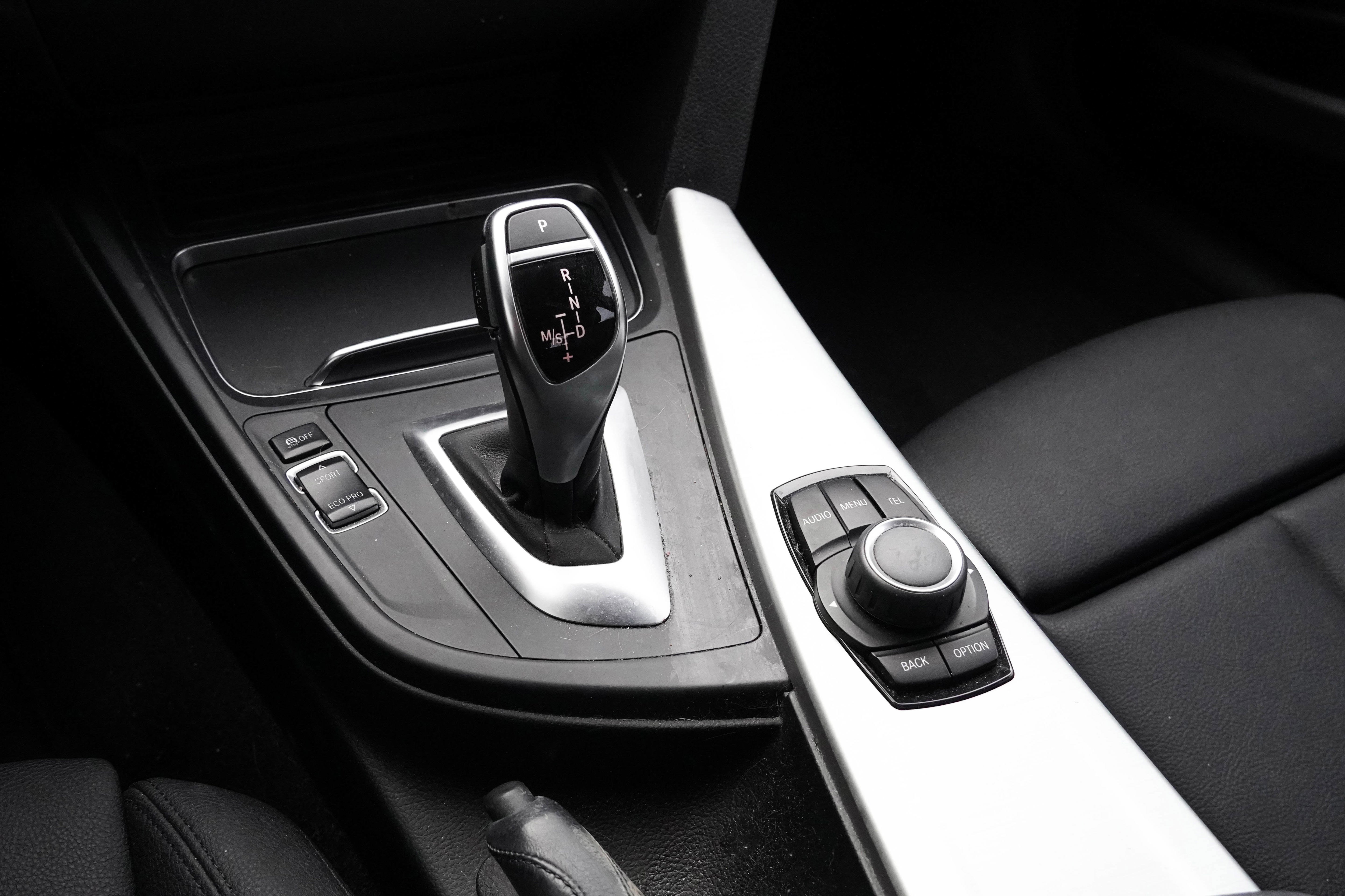 Used 2017 BMW 330i Sedan image 26