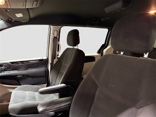 Used 2016 Dodge Grand Caravan SE image 20