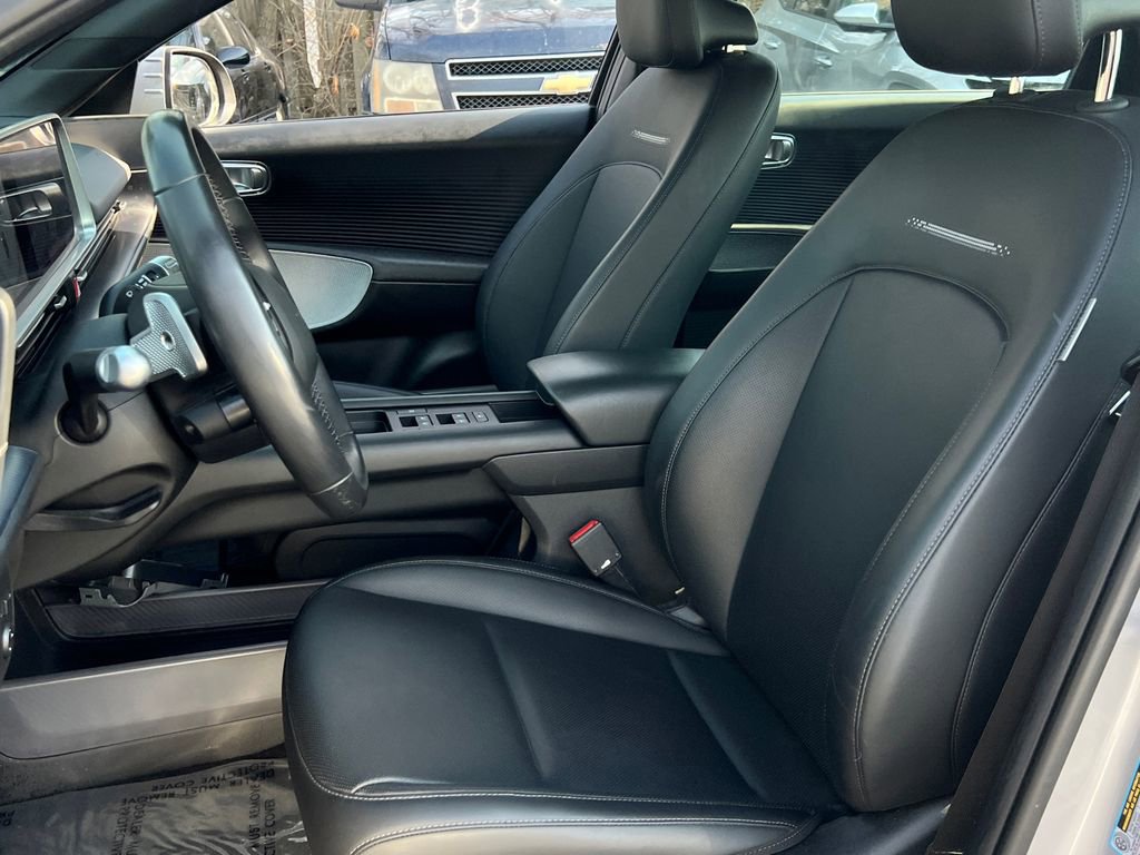 Used 2023 Hyundai Ioniq 6 SEL image 28