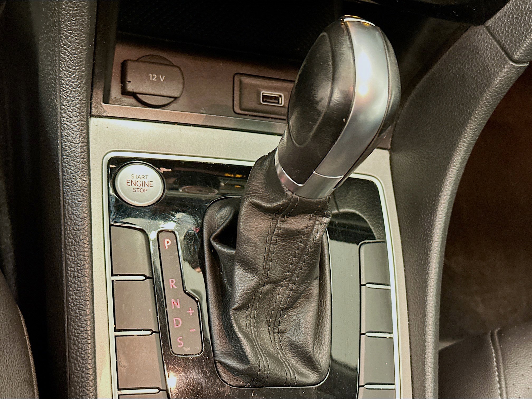 Used 2020 Volkswagen Passat 2.0T R-Line FWD image 24