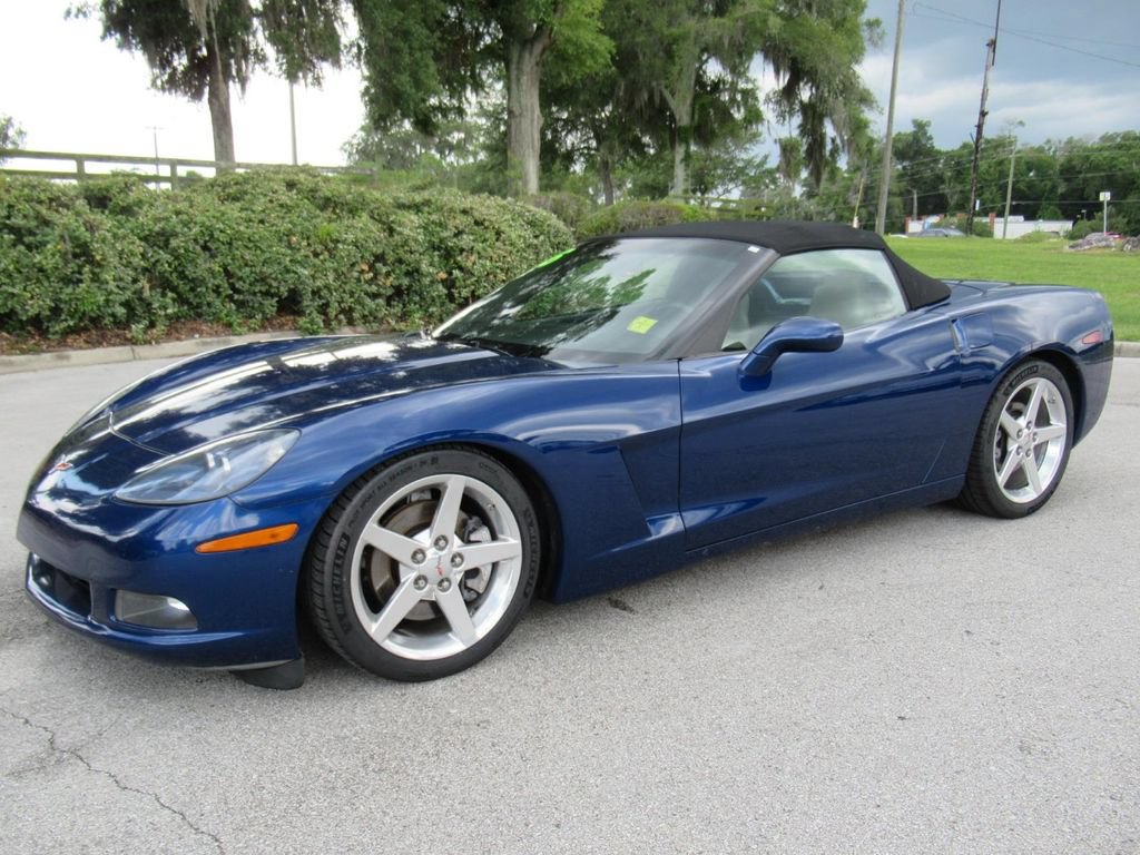 Used 2005 Chevrolet Corvette Convertible w/ Preferred Equipment Group RWD image 4
