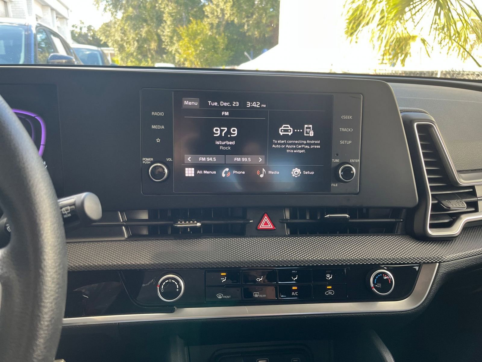 Used 2025 Kia Sportage LX image 18