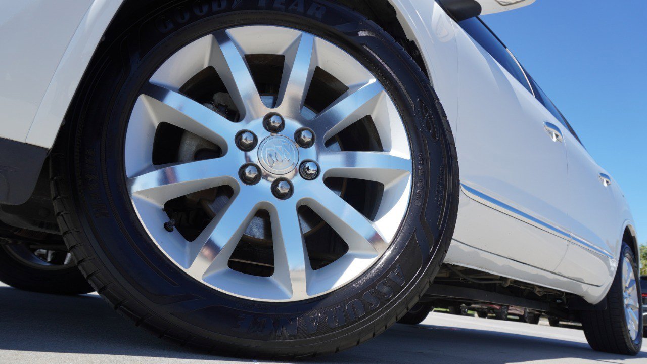 Used 2016 Buick Enclave Premium w/ Experience Buick Package image 11