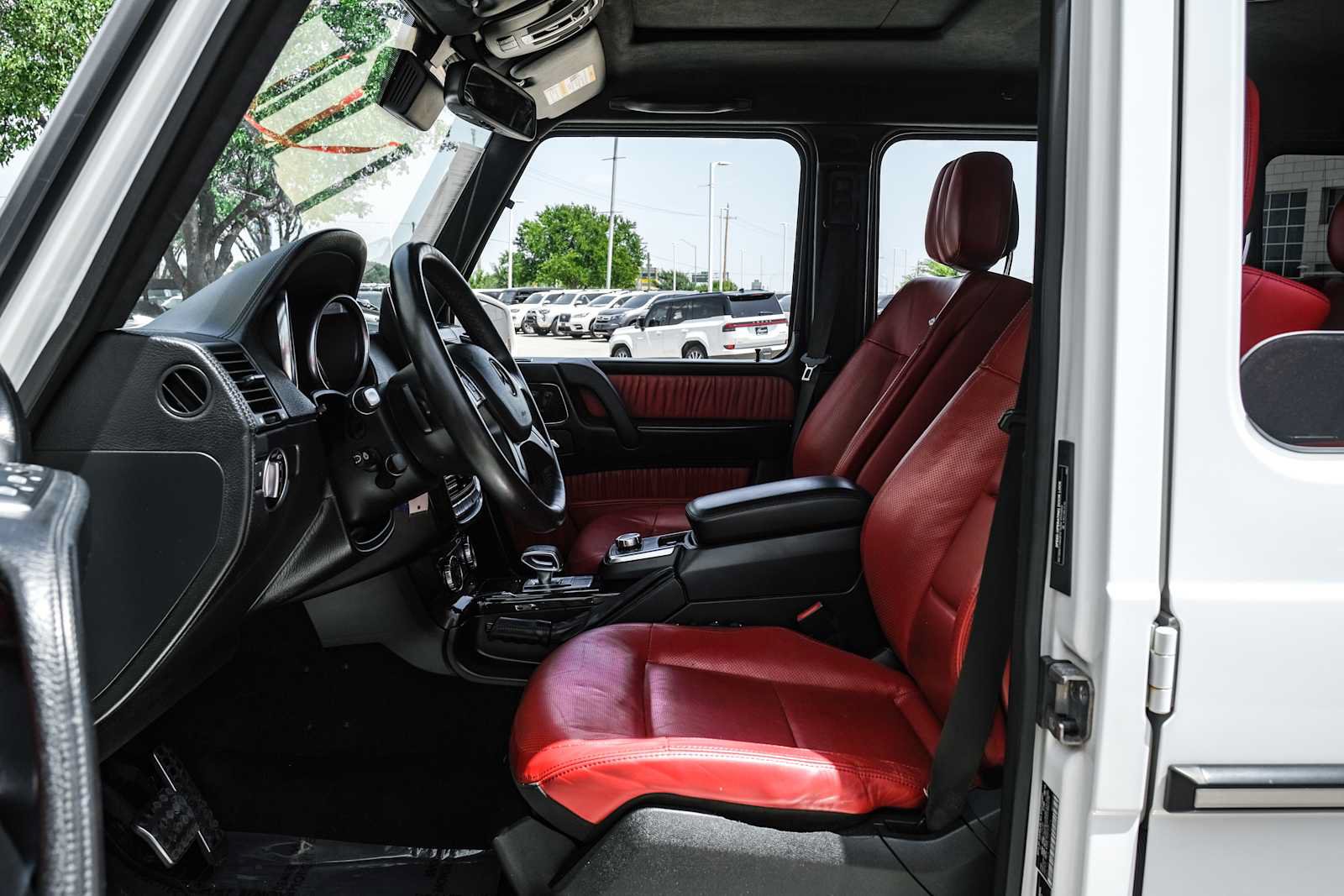 Used 2016 Mercedes-Benz G 63 AMG 4MATIC image 4