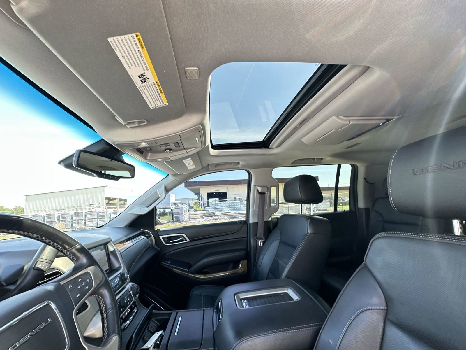 Used 2017 GMC Yukon XL Denali w/ Open Road Package AWD/4WD image 19