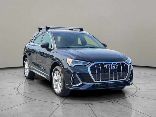 Used 2023 Audi Q3 2.0T Premium Plus w/ Premium Plus Package AWD/4WD image 13