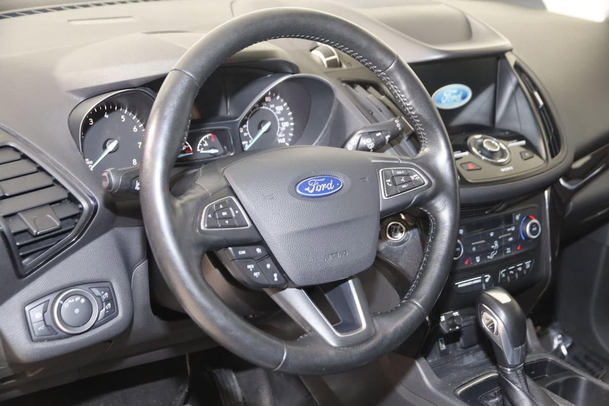 Used 2019 Ford Escape Titanium FWD image 6
