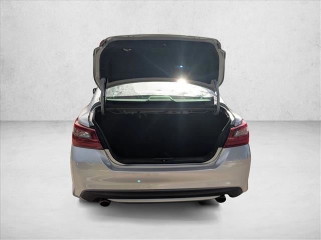 Used 2018 Nissan Altima 2.5 S w/ S Convenience Package image 6