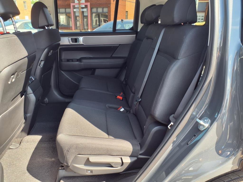 New 2026 Hyundai Santa Fe SE image 6