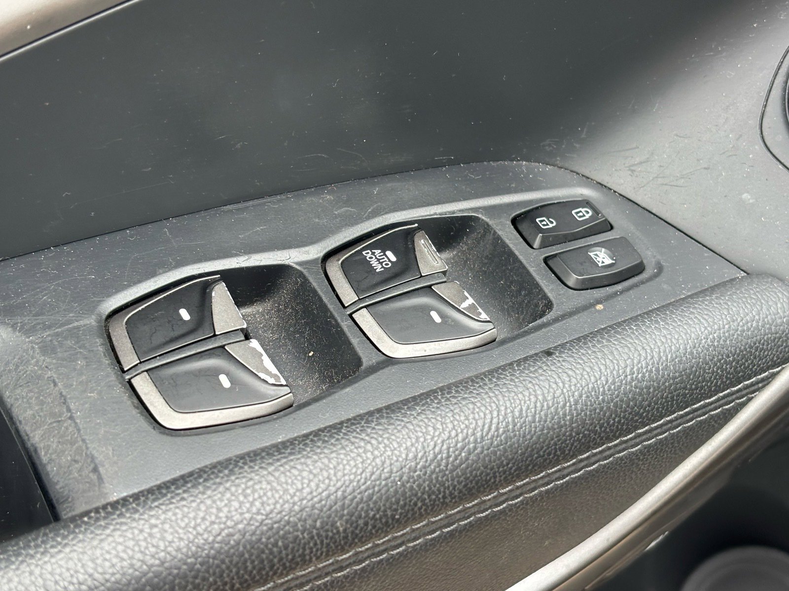 Used 2018 Hyundai Santa Fe Sport image 25