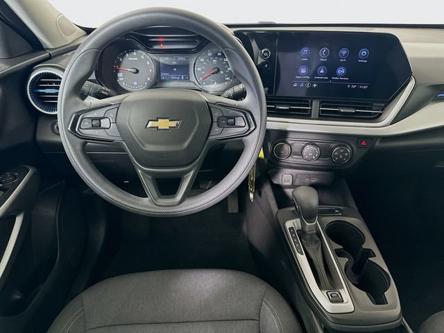 Used 2025 Chevrolet Trax LS FWD image 22