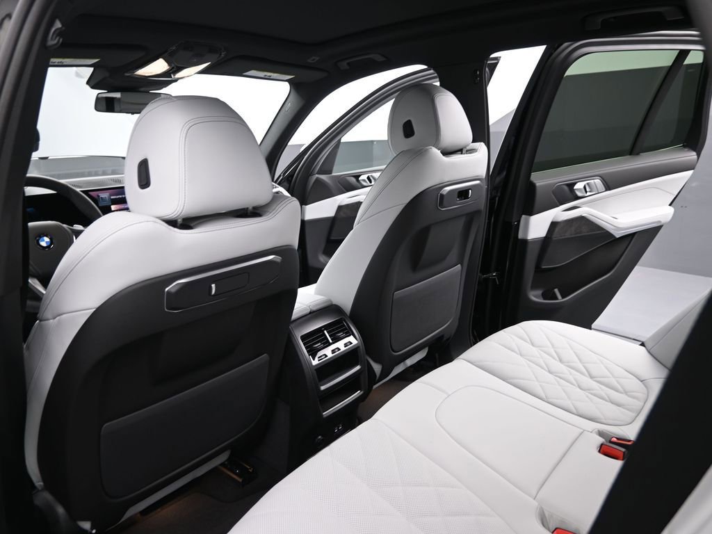 New 2026 BMW X5 sDrive40i w/ Parking Assistance Package RWD image 29