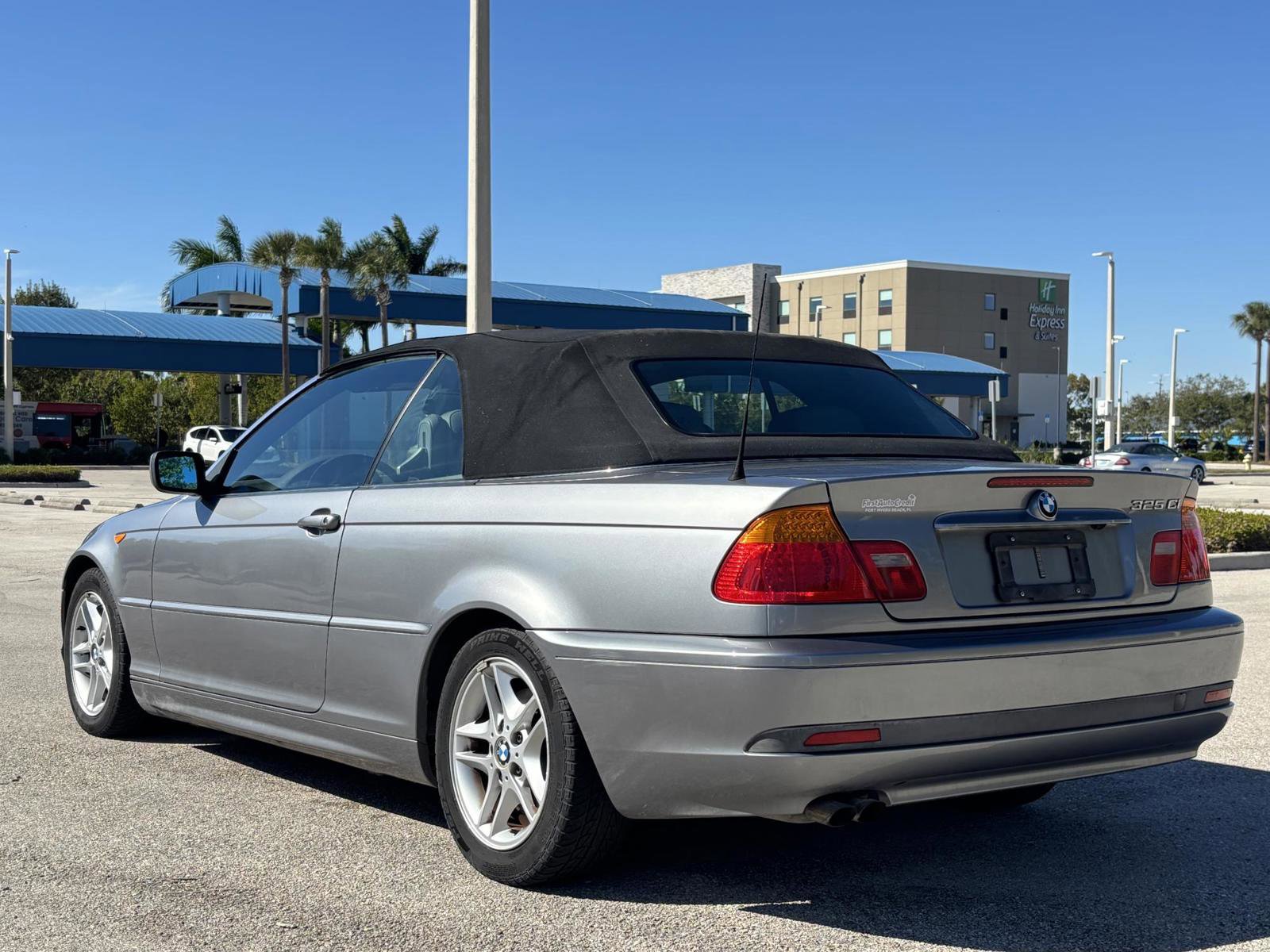 Used 2004 BMW 325Ci Convertible image 8
